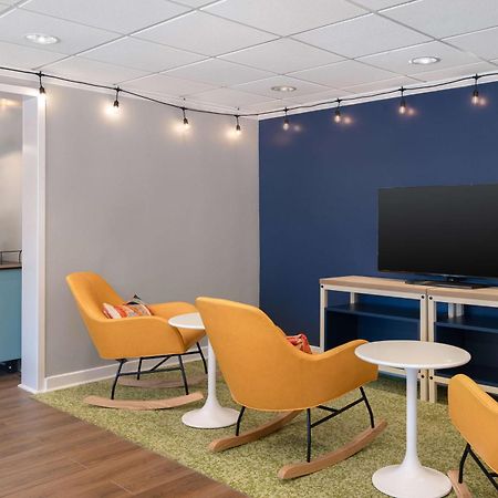 Spark By Hilton Savannah Midtown Extérieur photo