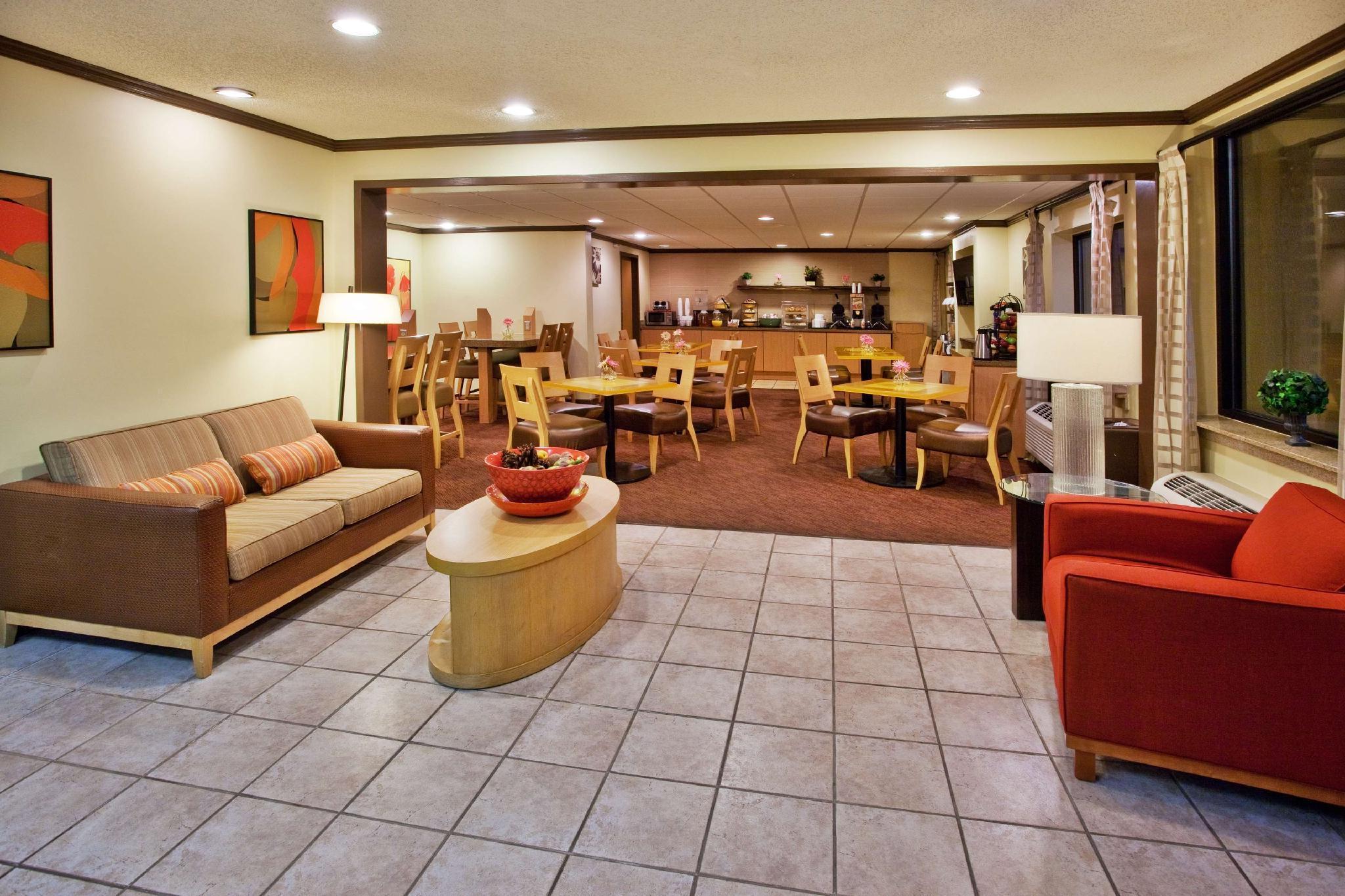 Spark By Hilton Savannah Midtown Extérieur photo