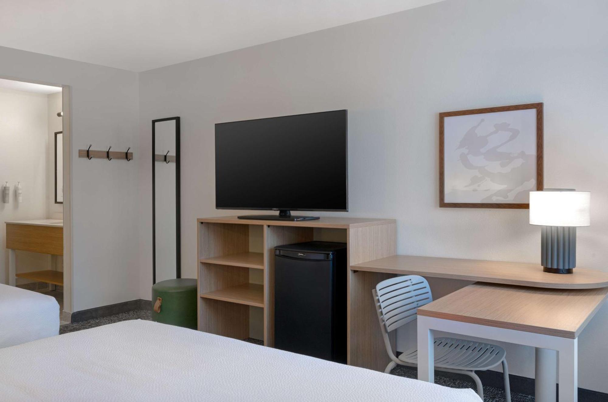 Spark By Hilton Savannah Midtown Extérieur photo