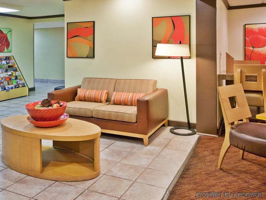 Spark By Hilton Savannah Midtown Extérieur photo