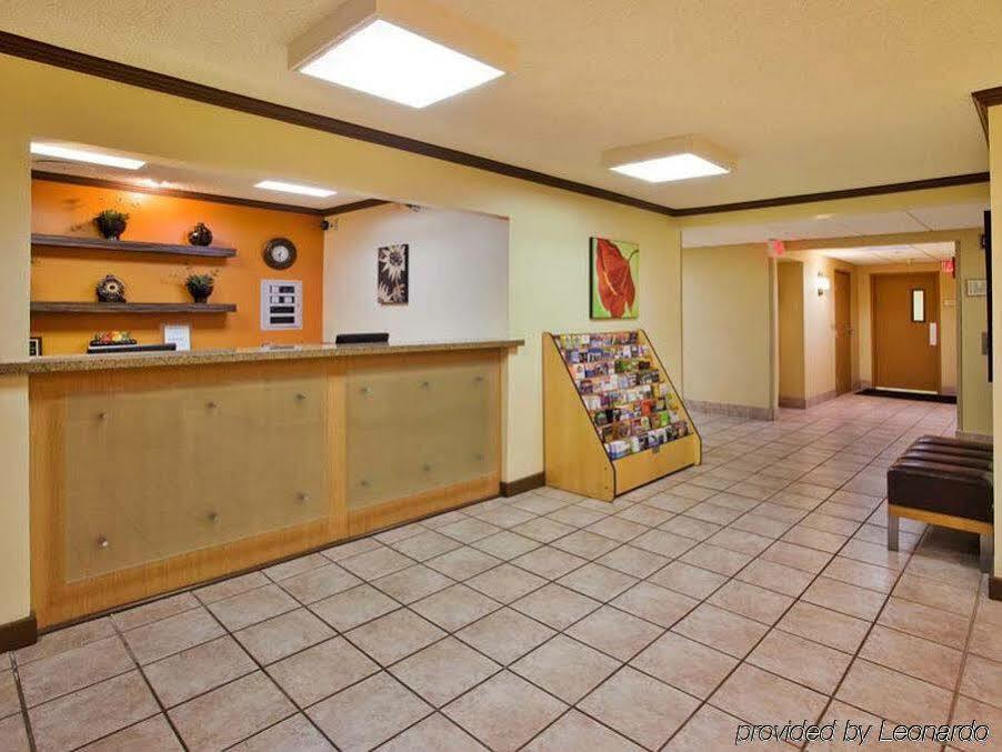 Spark By Hilton Savannah Midtown Extérieur photo